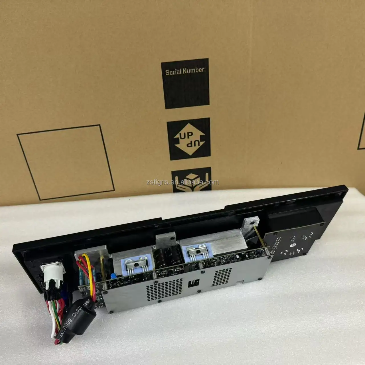 Audio Amplifier HDL 10-A Line Array Speakers  Line Array Speaker High Power Audio Amplifier