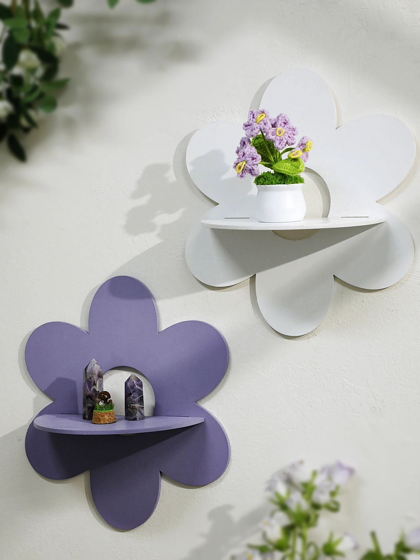 Wooden Flower-Shaped Wall shelves - Cute Nursery Decor Shelf, Floating Display Stand for Kids' Room, Wall-Mounted Storage Rack