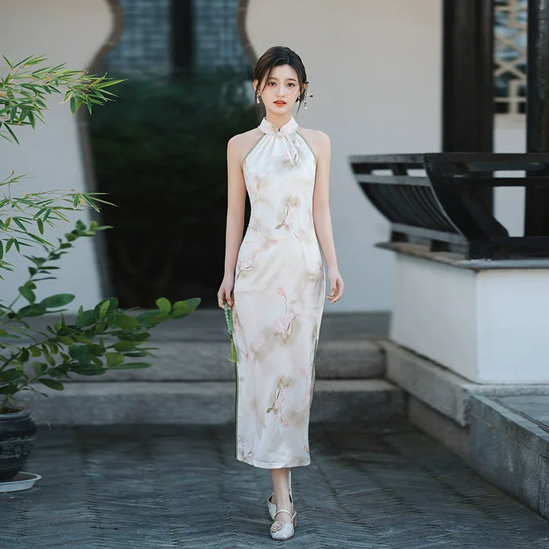 

Hanging Neck 2025 New Chinese Style Improved Cheongsam Young Girls Retro Bridal Toast Dress Qipao Dress