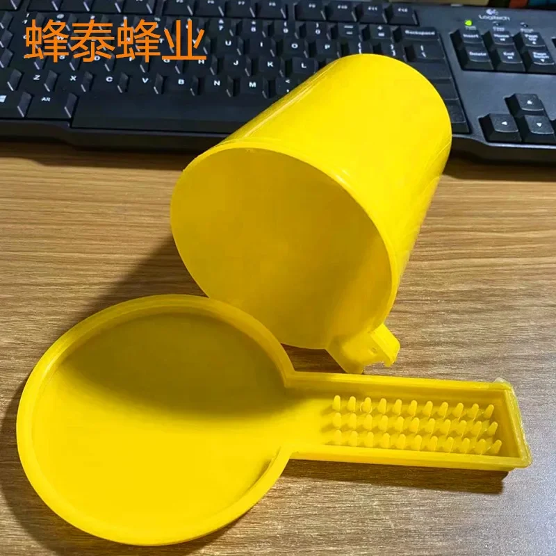 10 pieces of yellow 518 nest door feeder, bee feeder, water feeder, beekeeping tools for external use in beehives.