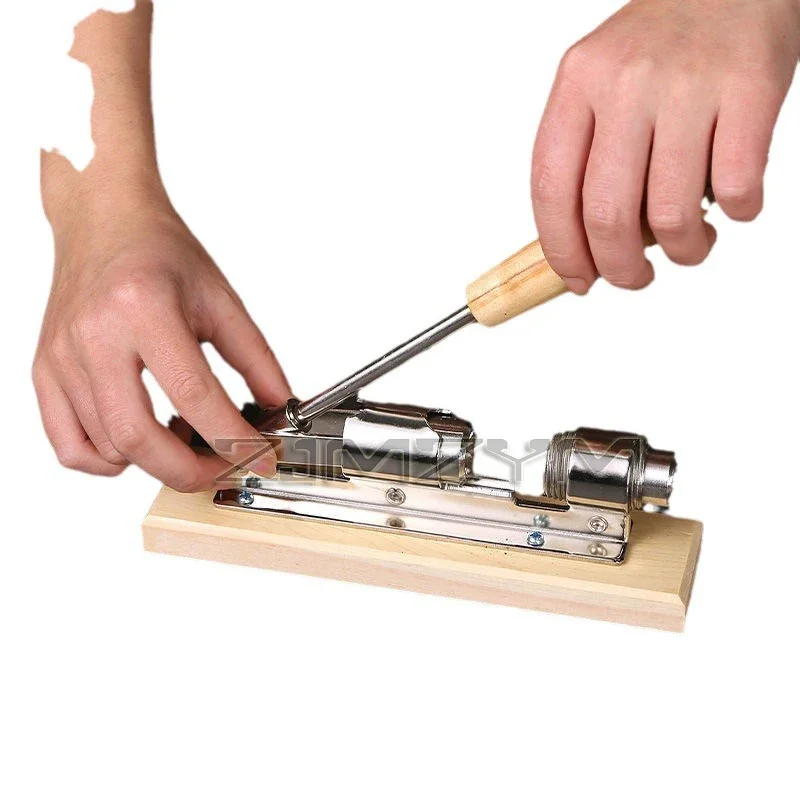 Manual Stainless Steel Nut Cracker Mechanical Sheller Walnut Nutcracker Fast Opener Heavy Duty Adjustable Pecan Nut Crackers