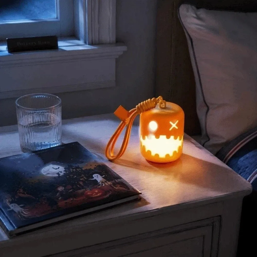 Multicolor Halloween Pumpkin Nightlight Lightweight Compact Pumpkin Decor Lamp Built-In LED Pull-On Cord Switch