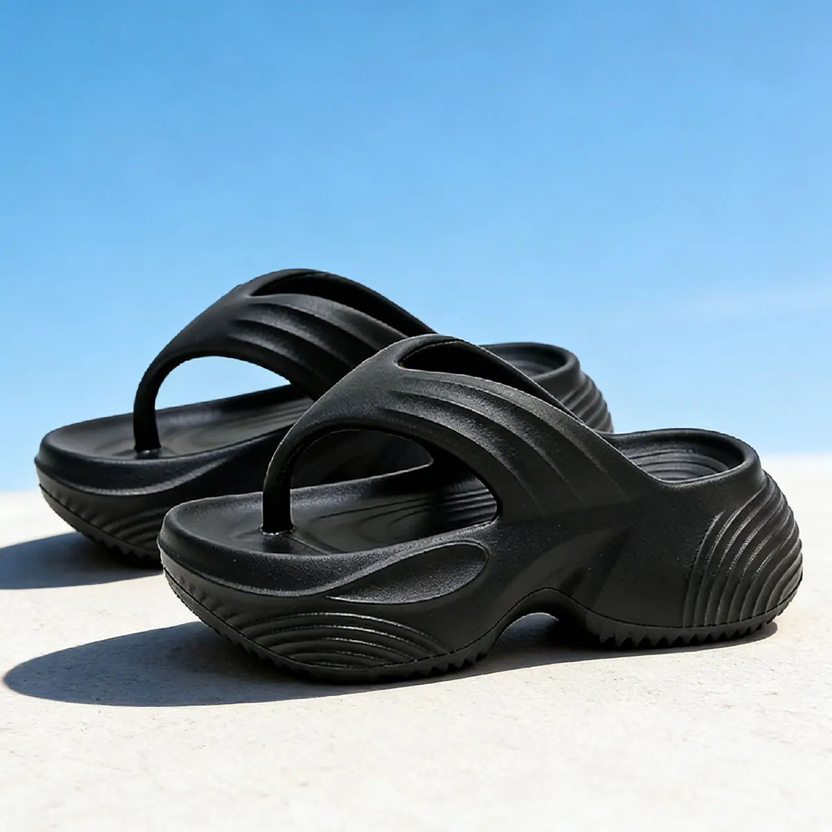 

Muffin bottom flip-flops women's non-slip and wear-resistant soft bottom comfortable seaside vacation beach high-heeled sandals
