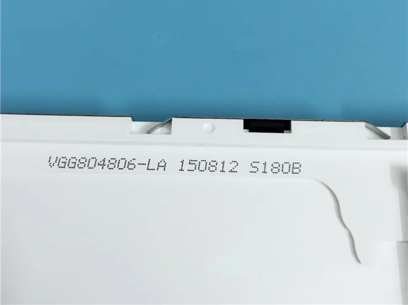 VGG 804806 -LA ЖК-экран