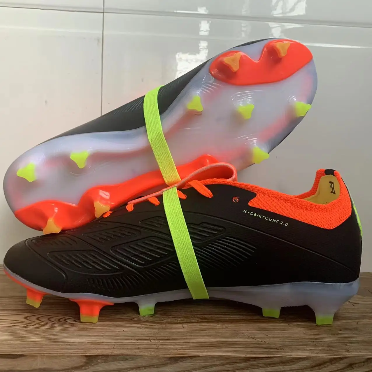 High Quality Mens Soccer Shoes Non-Slip Turf Soccer Cleats for Kids TF/FG Training Football Boots Chuteira Campo 35-45