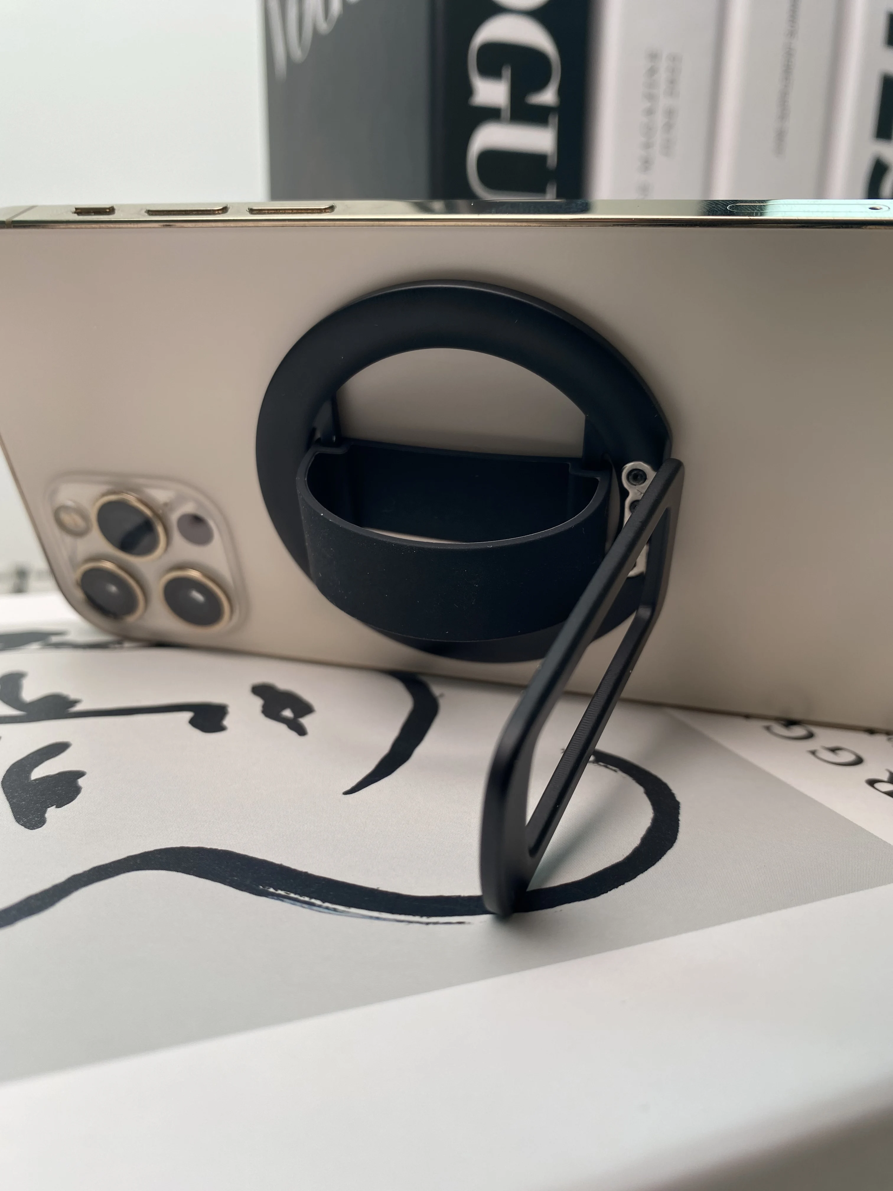 Für Magsafe Faltbare Doppelseitige Magnetische Telefon Halter Für iPhone Xiaomi Universal Klapp Auto Halter Magnetische Smartphone Ständer