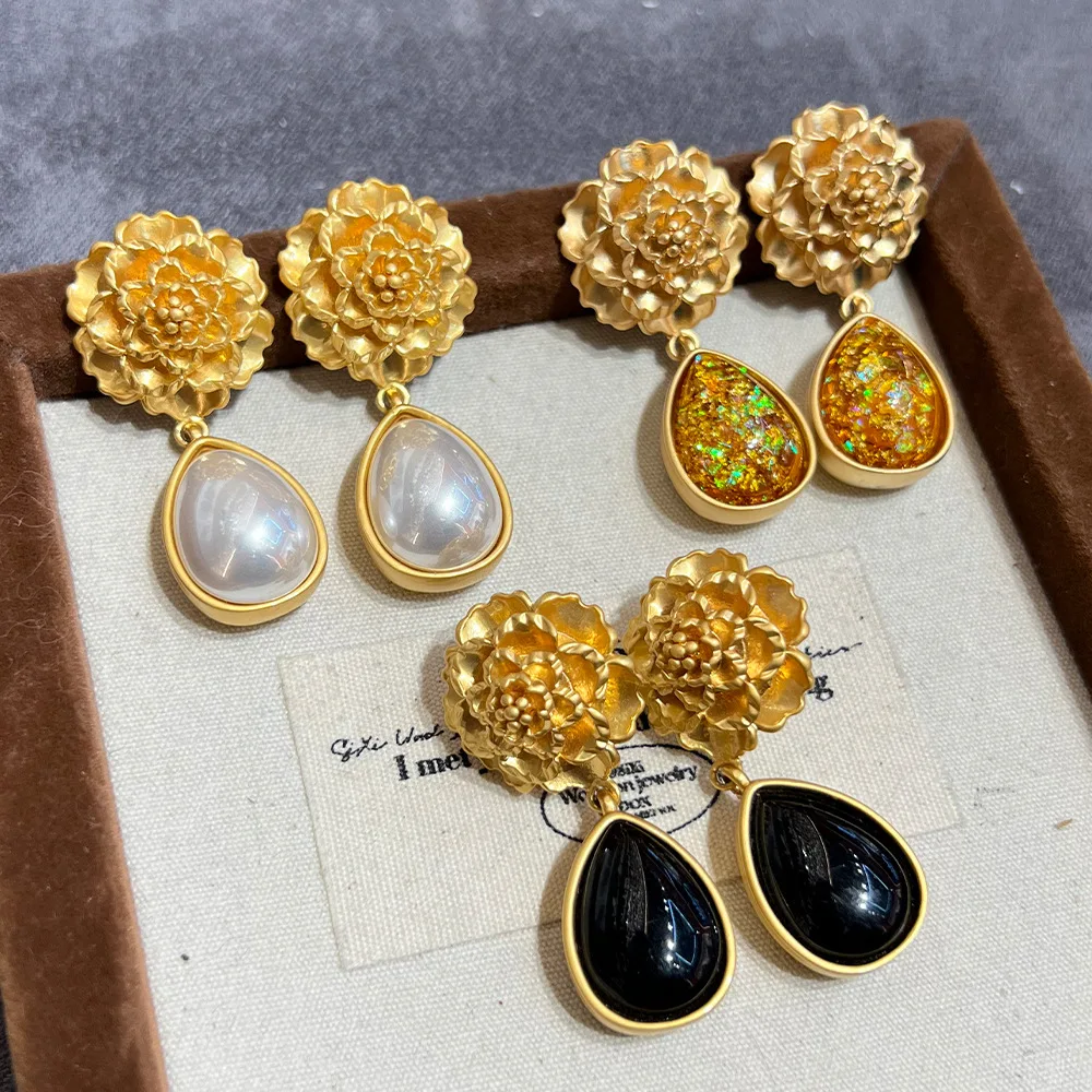 Medieval style design electroplated dumb gold flower water drop earrings, advanced sense simple temperament stud earrings