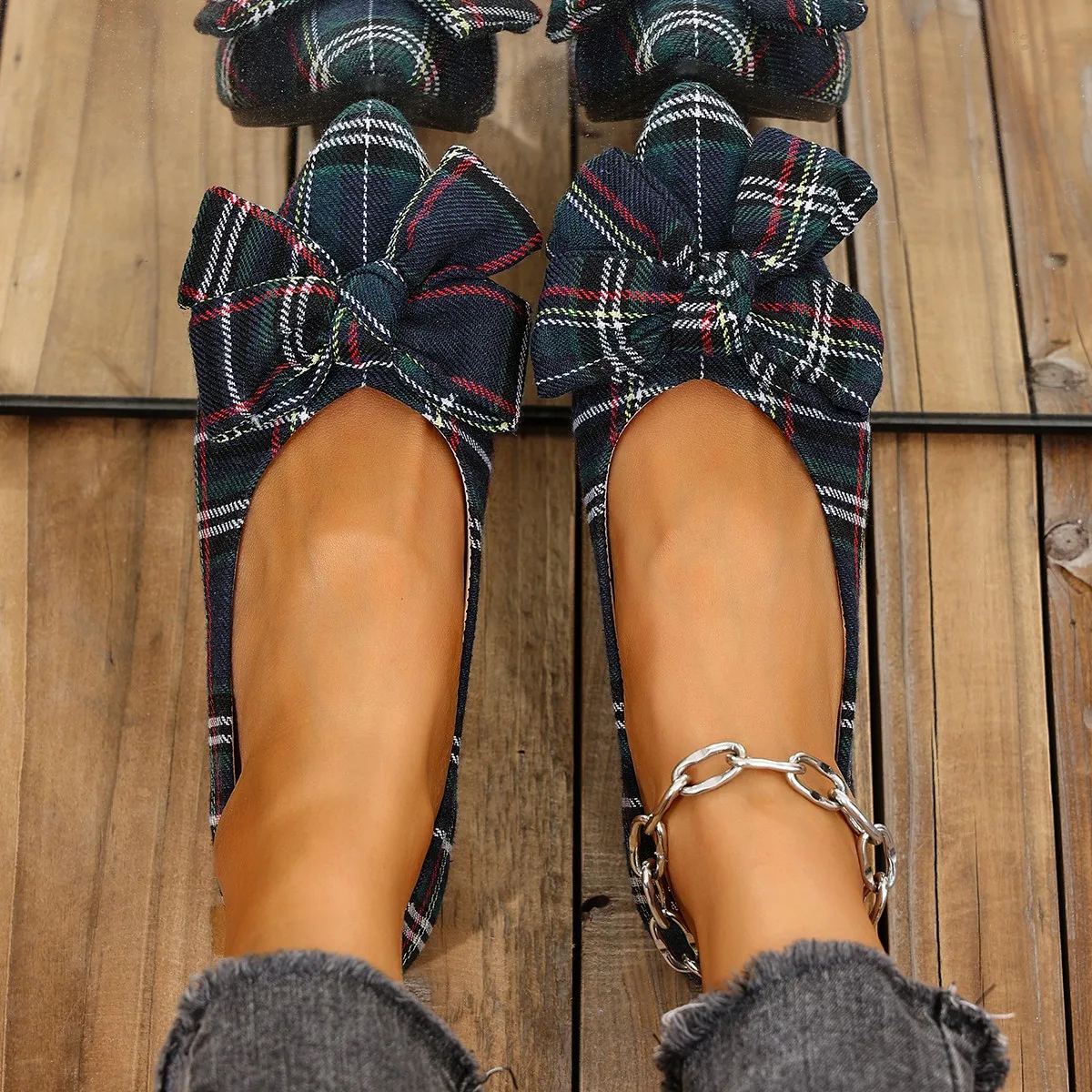 Women's Flats Pointed toe design, low-cut silhouette, bow detailing, flat sole, plus sizes available, comfortable