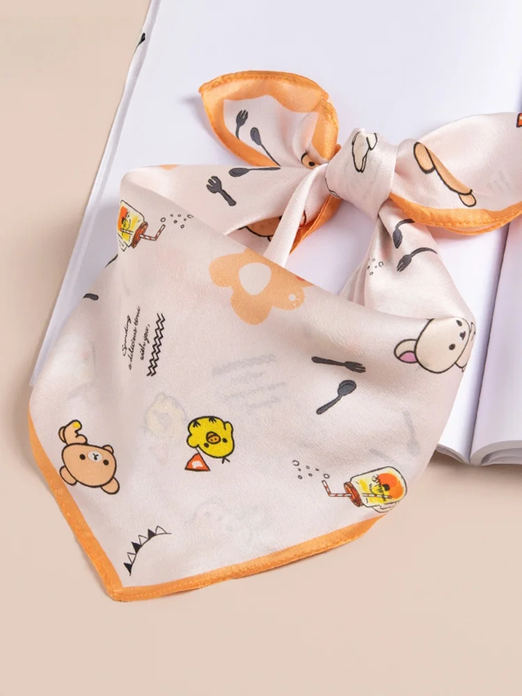 シルクスカーフ子供用小さな正方形の薄いシルクスカーフベビー三角形防風春夏スカーフショール男の子と女の子用