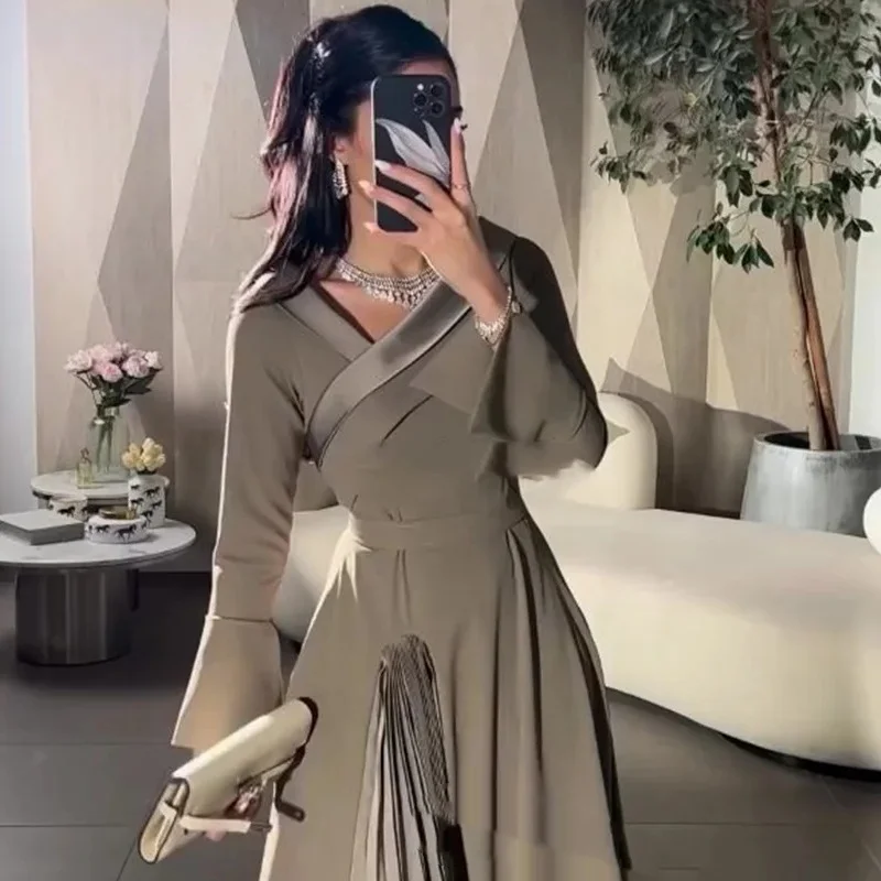 Customized Ball Dress V-neck Long sleeved A-LINE Customized Formal Occasion Dress Long Saudi Arabian Evening Dress 2024