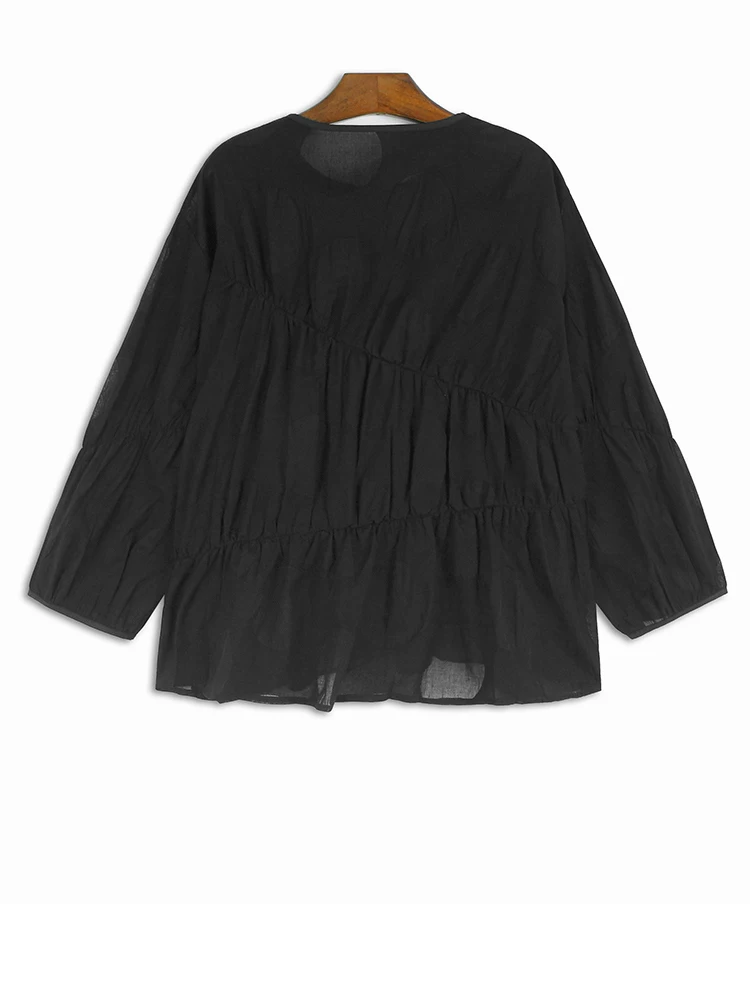 [EAM] Women Black Pleated Big Size Casual T-shirt New Round Neck Three-quarter Sleeve Fashion Tide Spring Autumn 2024 1DH6789