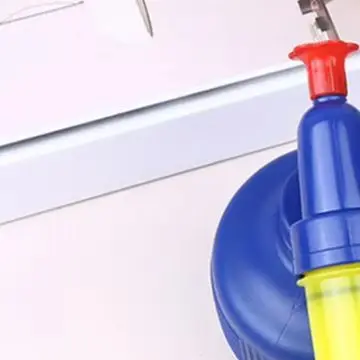 Slow-Release 350ml Push Sprayer for Livestock Areas Including Poultry Farms and Greenhouses with Even Coverage Capability