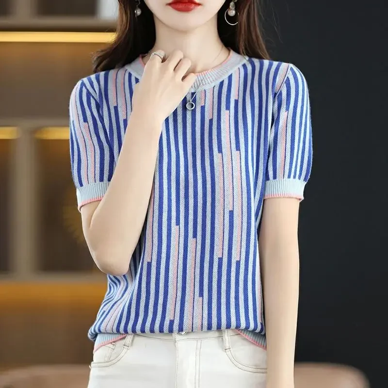 

Летняя женская одежда, полосатые футболки контрастного цвета, новые тонкие трикотажные топы с круглым вырезом и винтовой резьбой, модные повседневные тонкие вязаные топы с короткими рукавами