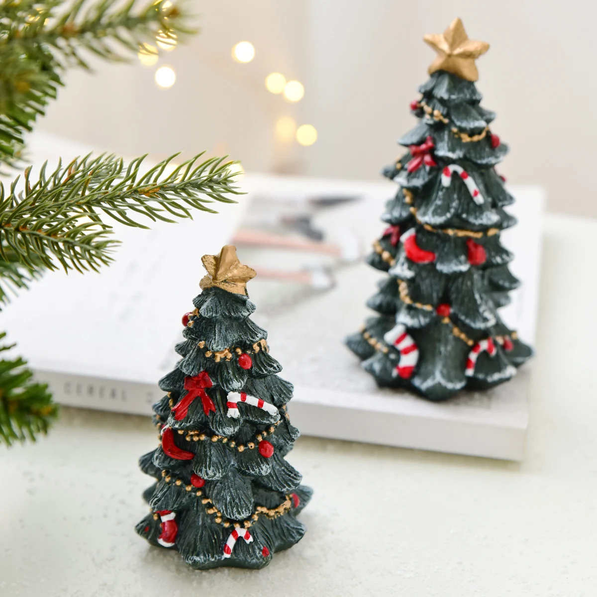 Christmas decoration ornaments resin mini desktop Christmas tree ornaments Christmas gifts gifts