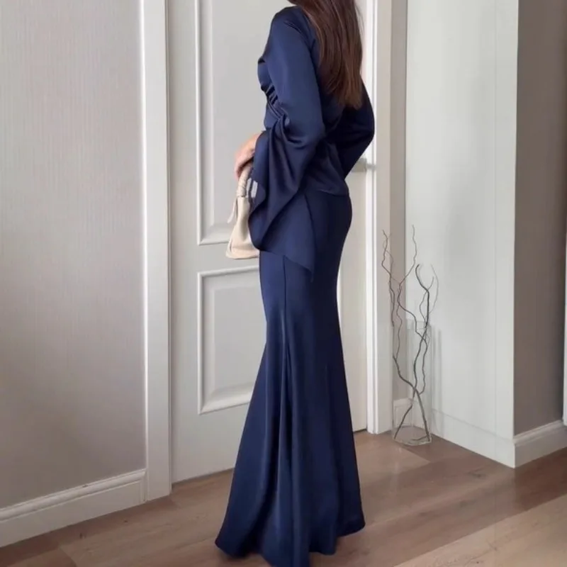 

2026 Spring and Summer Fashionable and Elegant Skirt Set, Lace-up Waist Long-sleeved T-shirt Skirt Two-piece Set