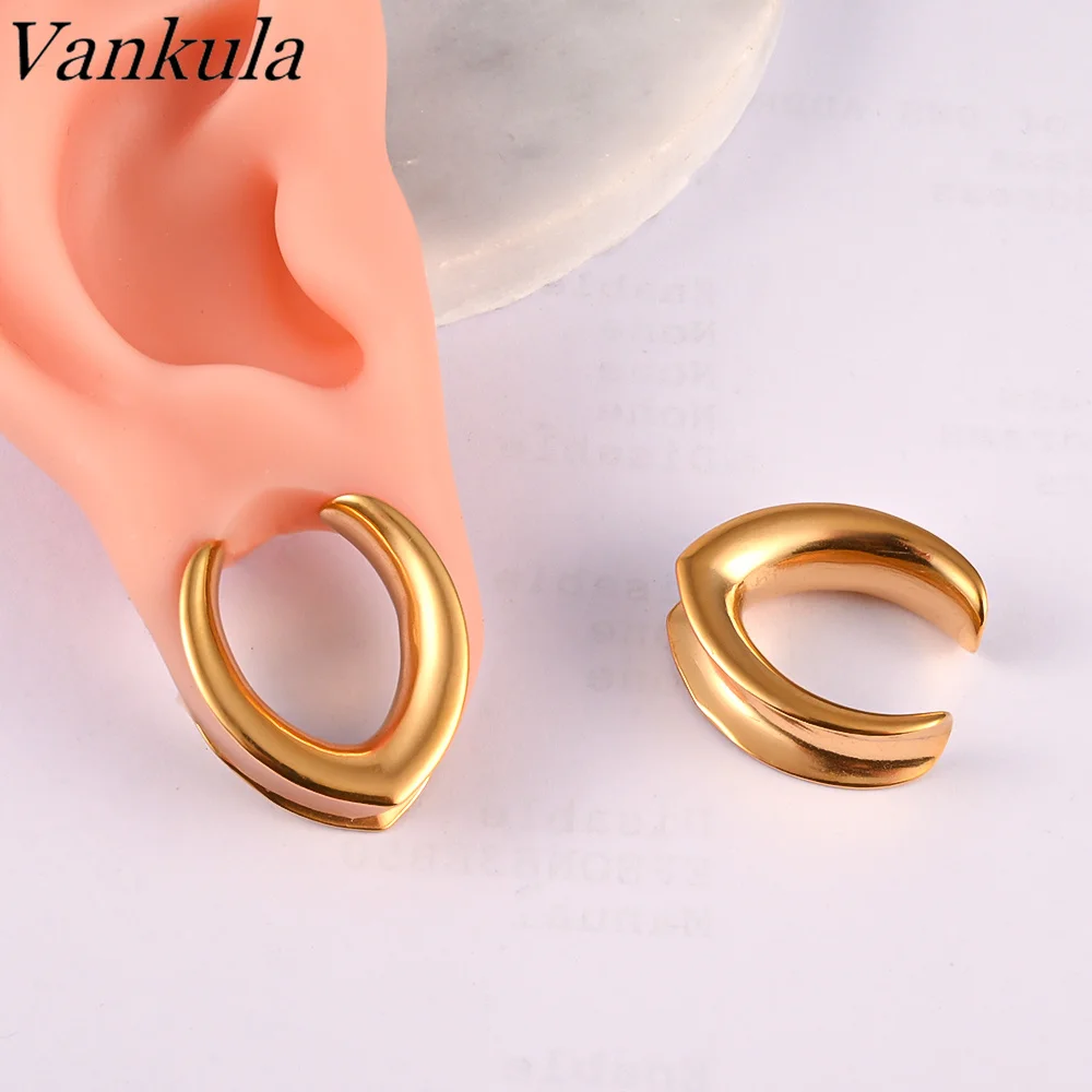 Vankula 2pcs 316L Stainless Steel PVD Coating Ear Plugs Tunnels New Saddle Ear Gauges Weights for Ear Piercings