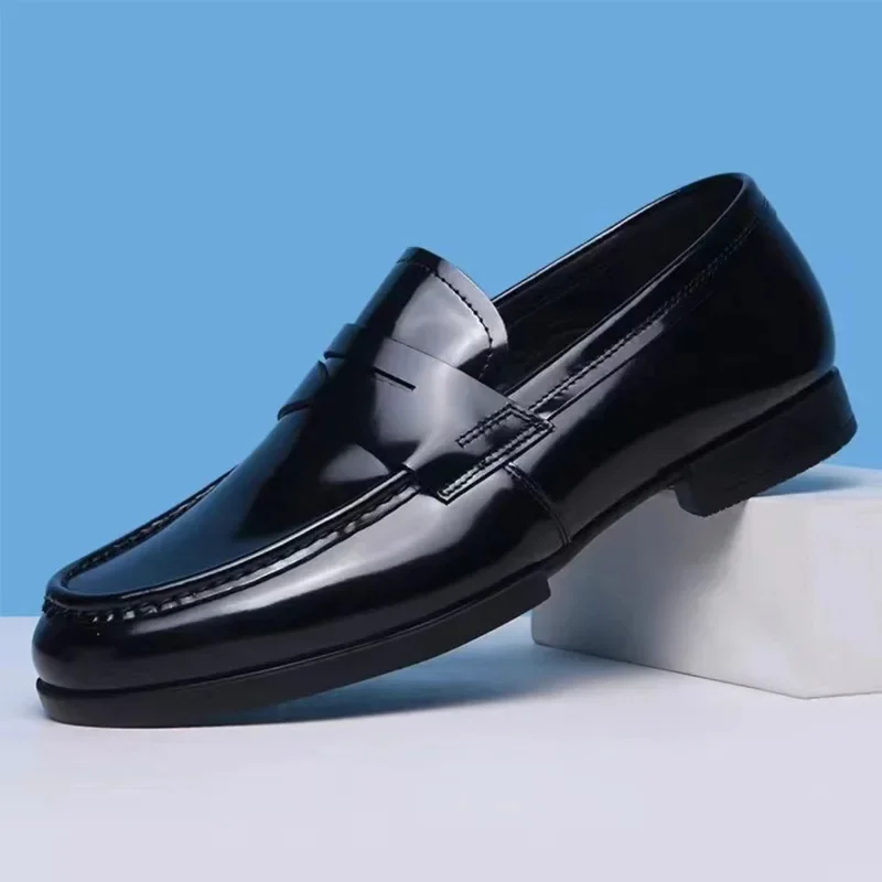 New Designer Men Genuine Leather Casual Shoes Patent Leather Leisure Slip-on Loafers image 2