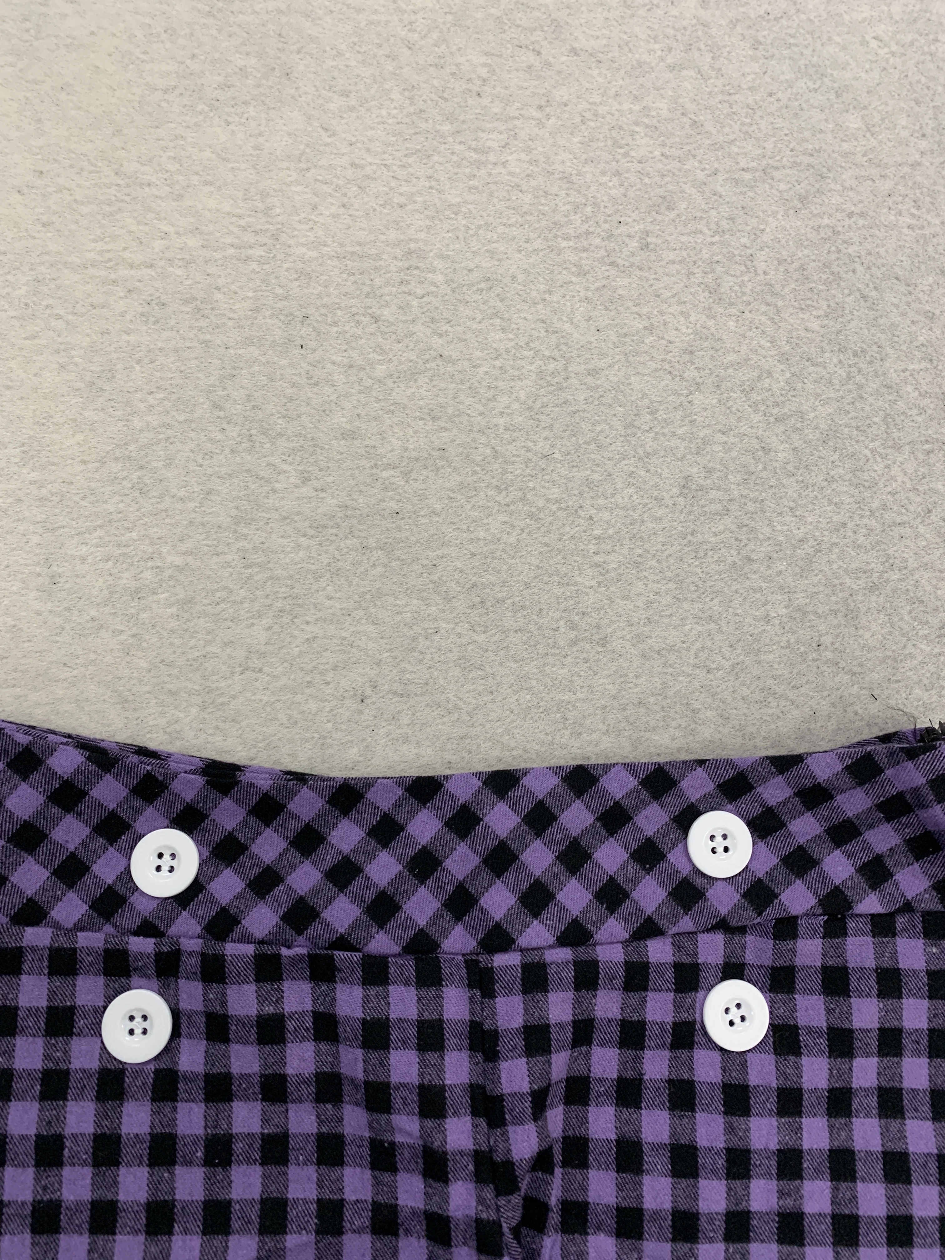 Y2K Süße und Coole Karierte Kurze Hotpants mit Niedriger Taille, Knöpfen und Schlankem Kariemuster, Sommer-Streetwear-Shorts für Mädchen. – Detail 16