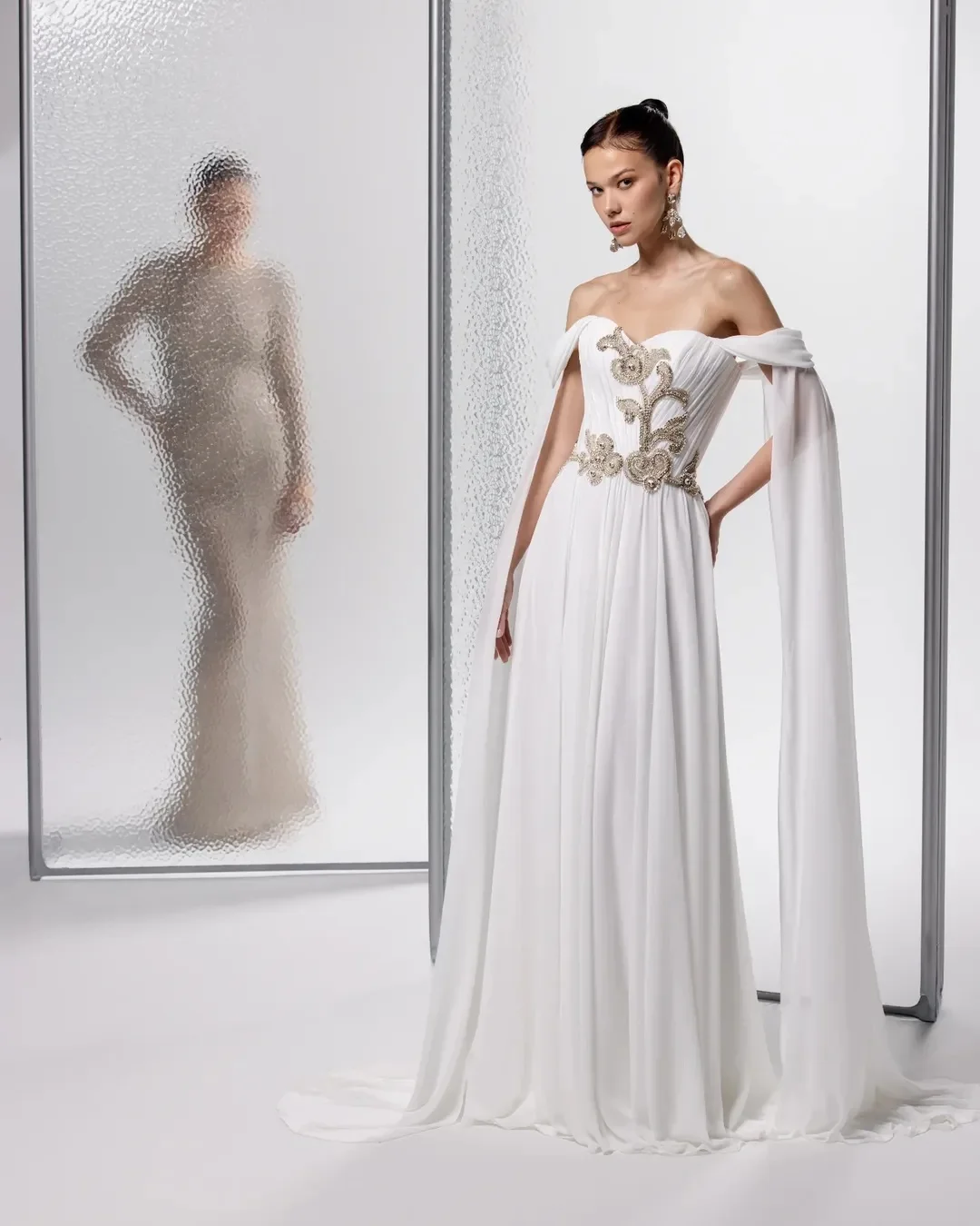 

New Design Sexy Off The Shoulder Beading Decoration Evening Dress With Shawl Elegant Draped A Line Prom Formal Party Dress