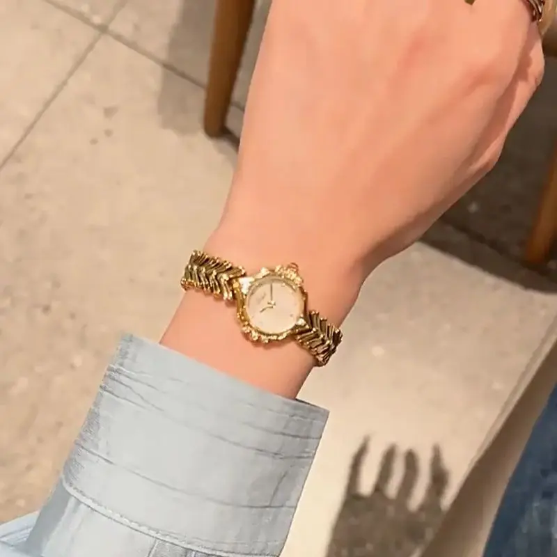 Fashion Temperament Minimalism luxury Women Watches Rhinestone quartz Watch For women girl Student gift Ladies Wristwatch