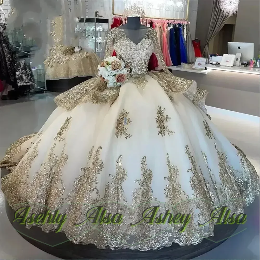 

2026 Champagne Gold Quinceanera Dresses Sequins Applique Tiered Long Sleeves Sweet 15 16 Princess Pageant Ball Gown vestidos