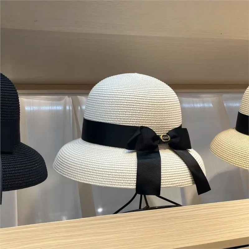 A new elegant summer hat for women with hats wide-brimmed open-top and fashionable fisherman's
