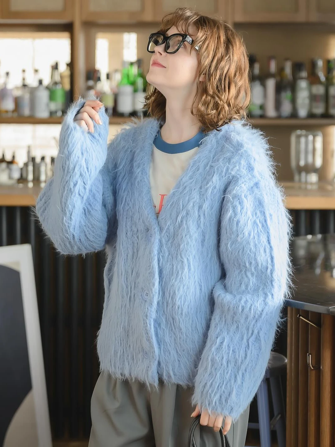 

Thiened Winter New Loose V-ne Sweater Cardigan Outerwear Pure Color Floing Proc Warmth Women's Faion Knittedwear