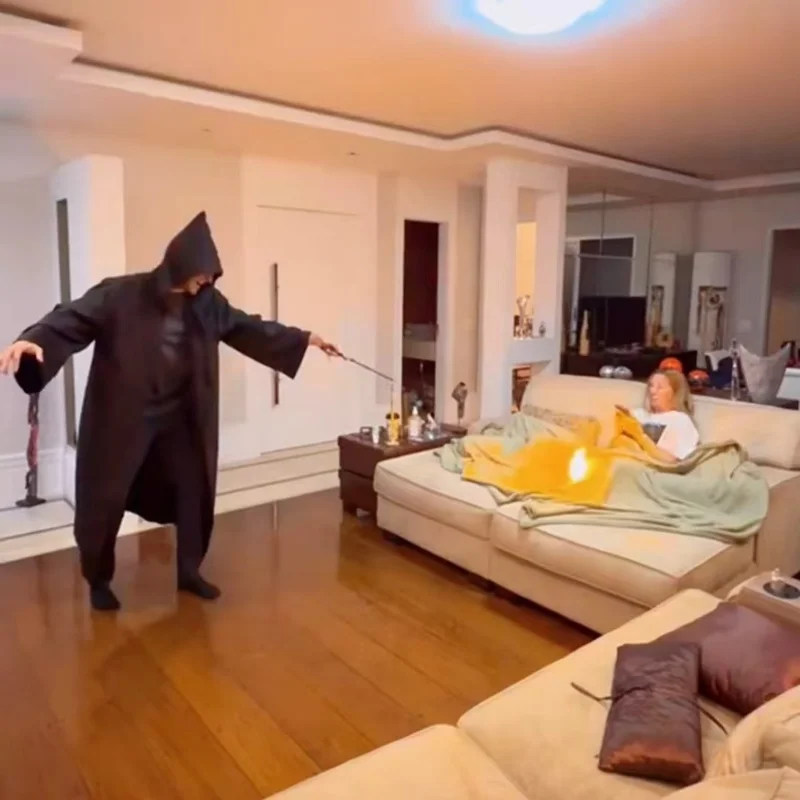 HP Creative Electronic Fire Flasher Magic Wands Cos Props Handheld Fire Stick Magic Toy Animation Around