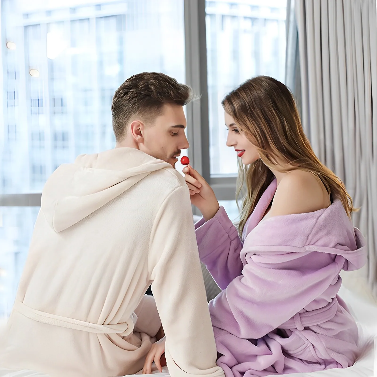 Bata de franela de primera calidad para mujer, pijama con capucha para pareja, albornoz grueso extendido, ropa de casa de lana Coral para invierno