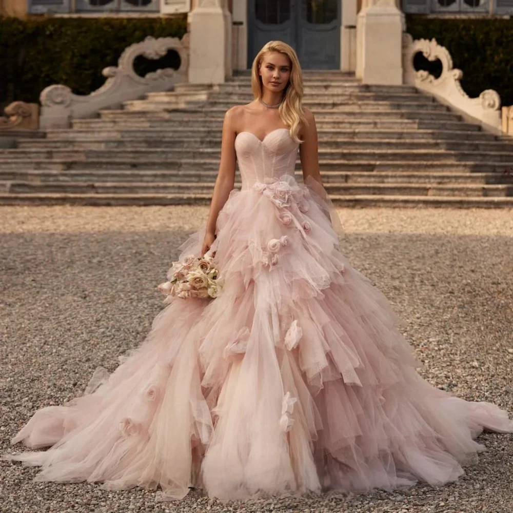 カスタマイズされた魅力的なフラワーステッカーウェディングドレス恋人ノースリーブブライダルドレスジッパータンクトップ付き