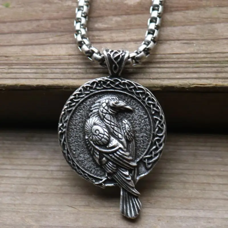 Amulet Necklace Viking Crow Men's Pendant Blackbird Celtic Crow Hip Hop Trend Necklace Men's Fashion Jewelry Couples Necklace