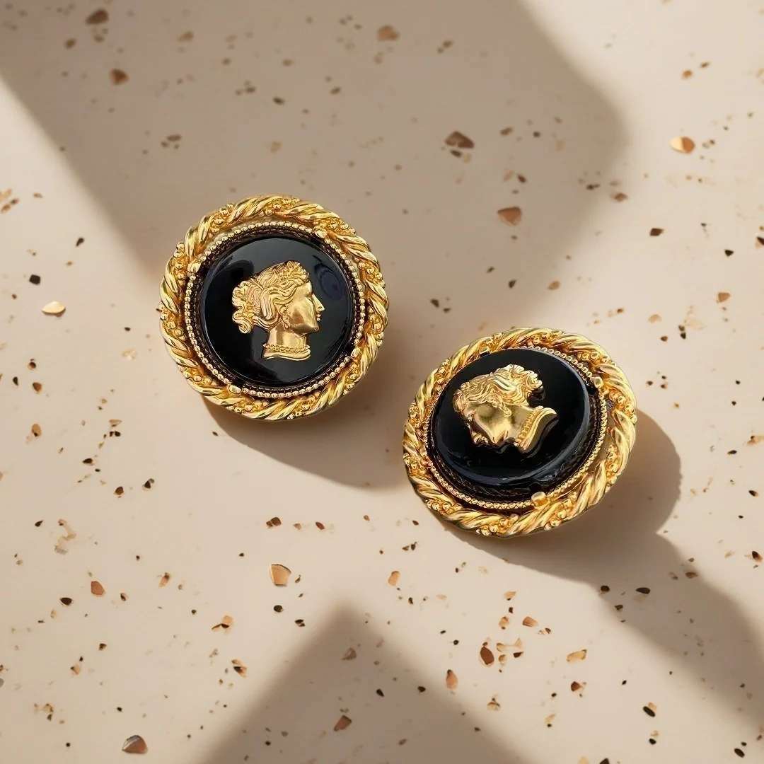 Yuri Ailey Vintage Victorian Cameo Clip On Earrings No Piercing Antique Gold Twist Black Lady Stud Ear Clips Jewelry For Women
