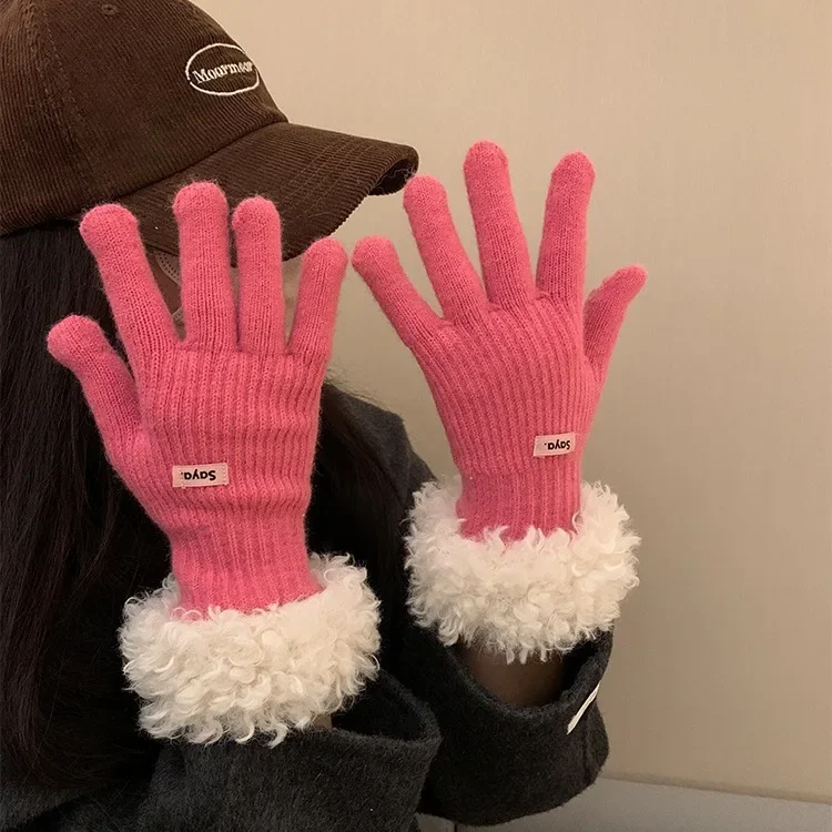 Luvas de pelúcia coreanas para mulheres, rachadoras de dedos, tela sensível ao toque, à prova de frio, acessórios para inverno feminino, presente de ano novo