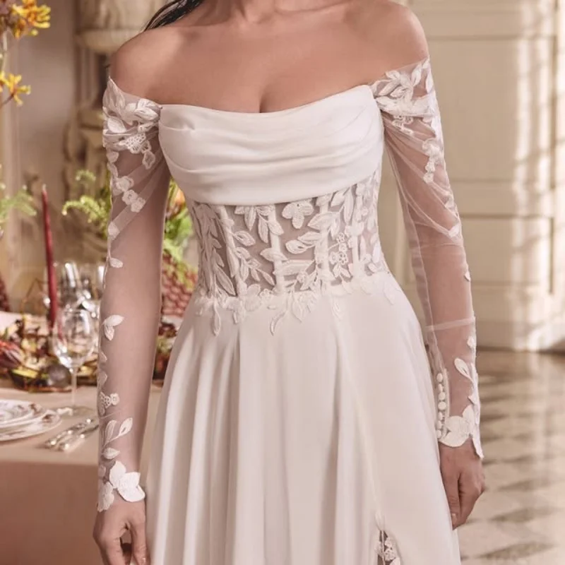 Abiti da sposa bianchi in raso con decalcomania floreale con spalle scoperte Una gonna Abiti abito da sposa con spacco Abito da sposa