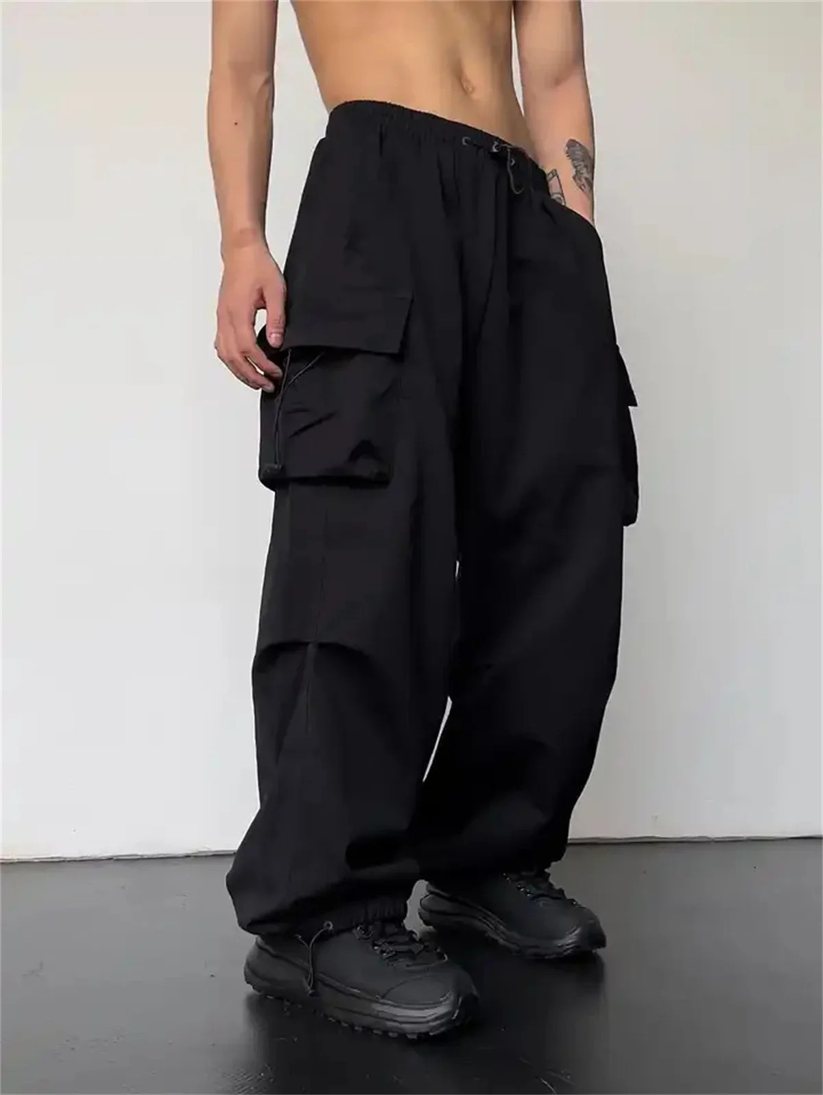 Vintage-Mode-Cargohose für Damen, einfarbig, mit elastischem Bund, Taschen, Jogginghose, weites Bein, Baggy-Schnitt, Y2K-Hose, Streetwear, amerikanische Kleidung. – Detail 3