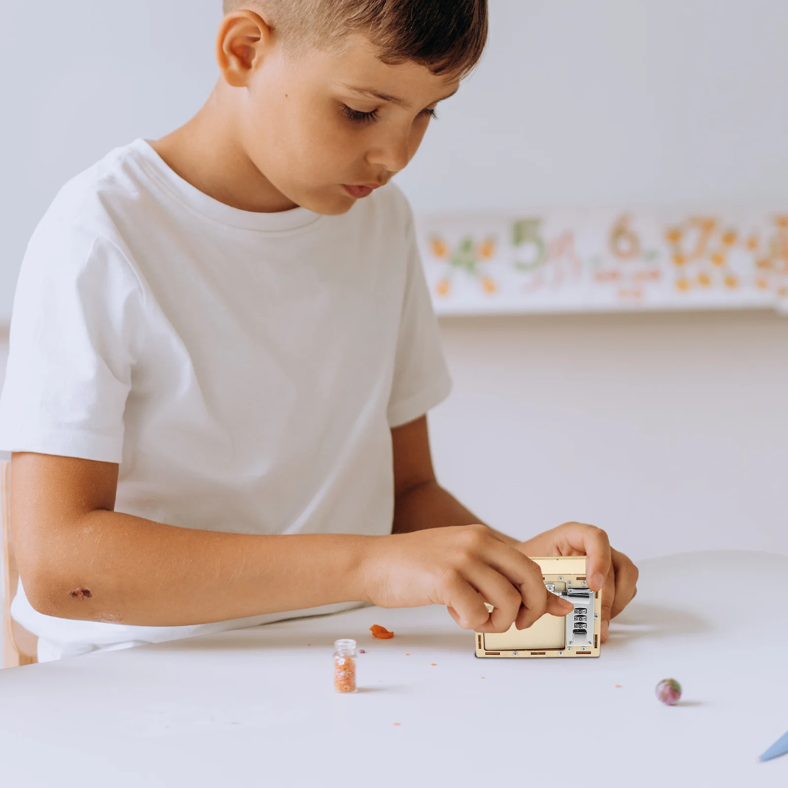 1 セット木製パスワードボックスパズル機械式教育ケース DIY 材料子供の手と目の調整を強化論理的思考