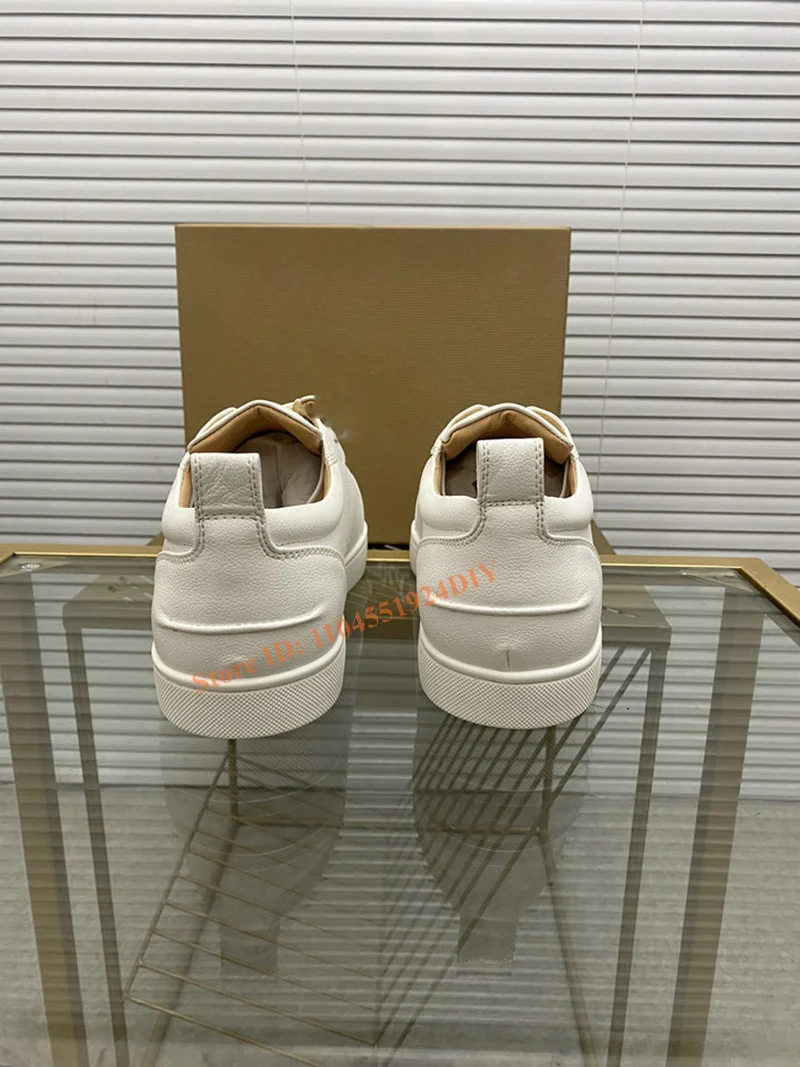 جلد أبيض منخفض قطع الدانتيل يصل أحذية رياضية رجل جولة تو تنفس حذاء مسطح للرجل الانزلاق على أحذية الحفلات الذكور الشقق