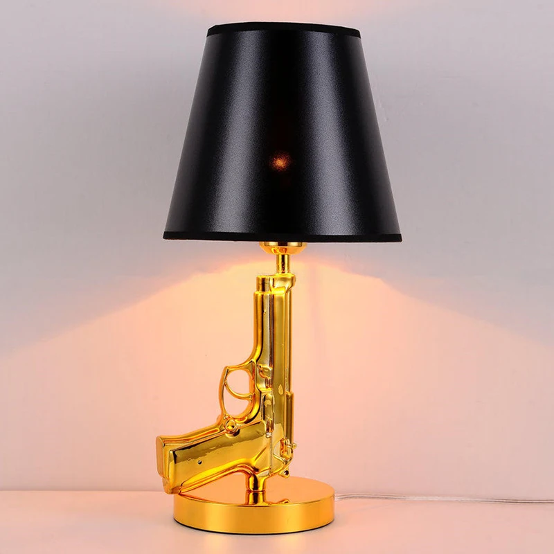 Imagem -03 - Gun Table Lamp Display Pistola de Cor Preta Chapeada Iluminação de Sala Ornamentos Art Decor Light Exibição de Móveis Ak47