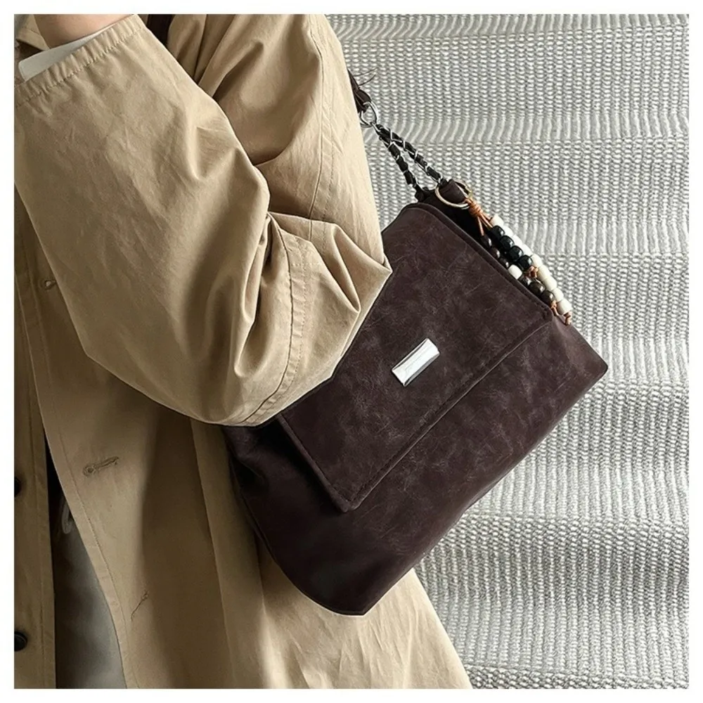 Retro-Ketten-Umhängetasche aus Leder mit großem Fassungsvermögen, Crossbody-Tasche für Damen, Handtasche für Reisen – Detail 6