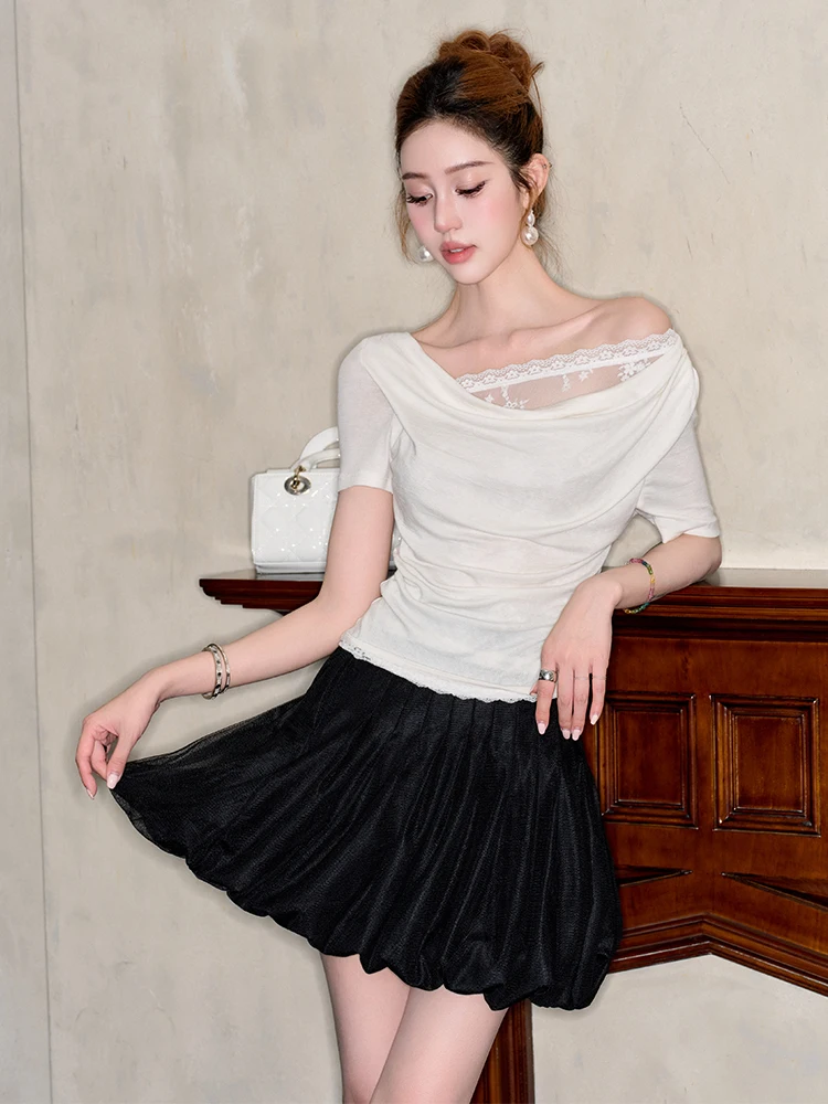 

Новая летняя женская приталенная футболка с коротким рукавом, белая, с кружевными вставками на плечах, однотонная, в простом стиле, для повседневной носки.