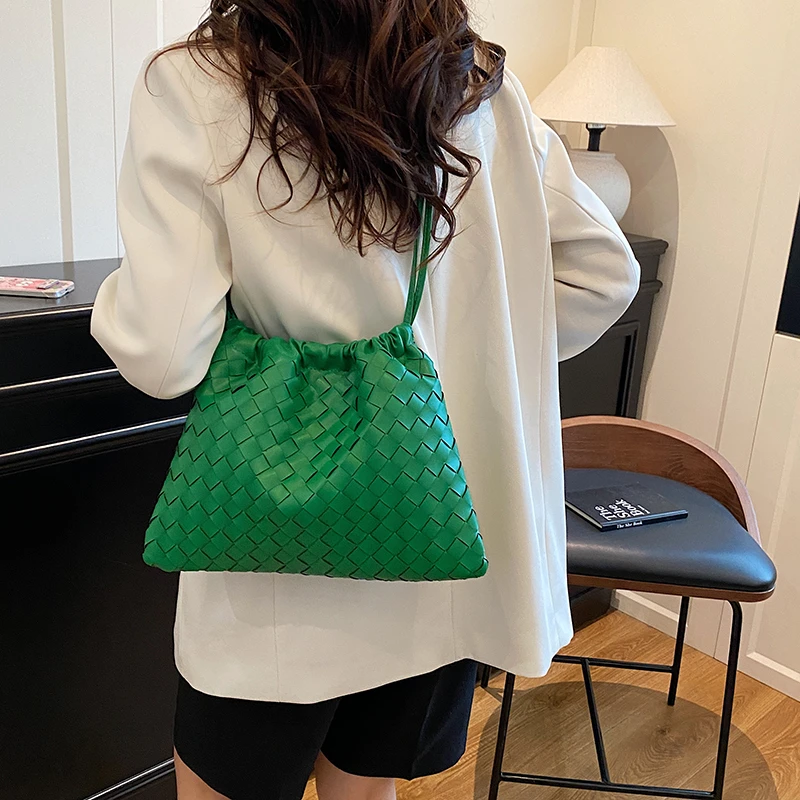 

Luxury Noble Line Women Tote Bag Vintage Leather Crossbody Bag High End Shoulder