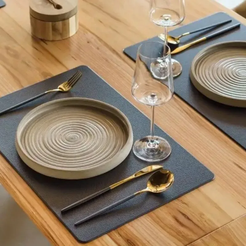 1/4/6 Stück Schwarze Tischsets aus Kunstleder, Rutschfeste Nordische Luxus-Tischmatten, Küchenzubehör, Untersetzer für Tassen und Weinflaschen