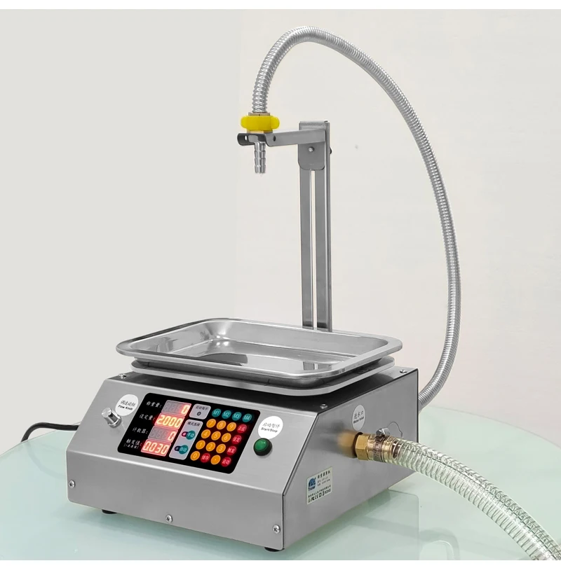 Hot Selling Automatic Weighing Quantitative Filling Machine 0.02-10kg Liquid Lubricating Oil Automatic Filling Machine 2023 New