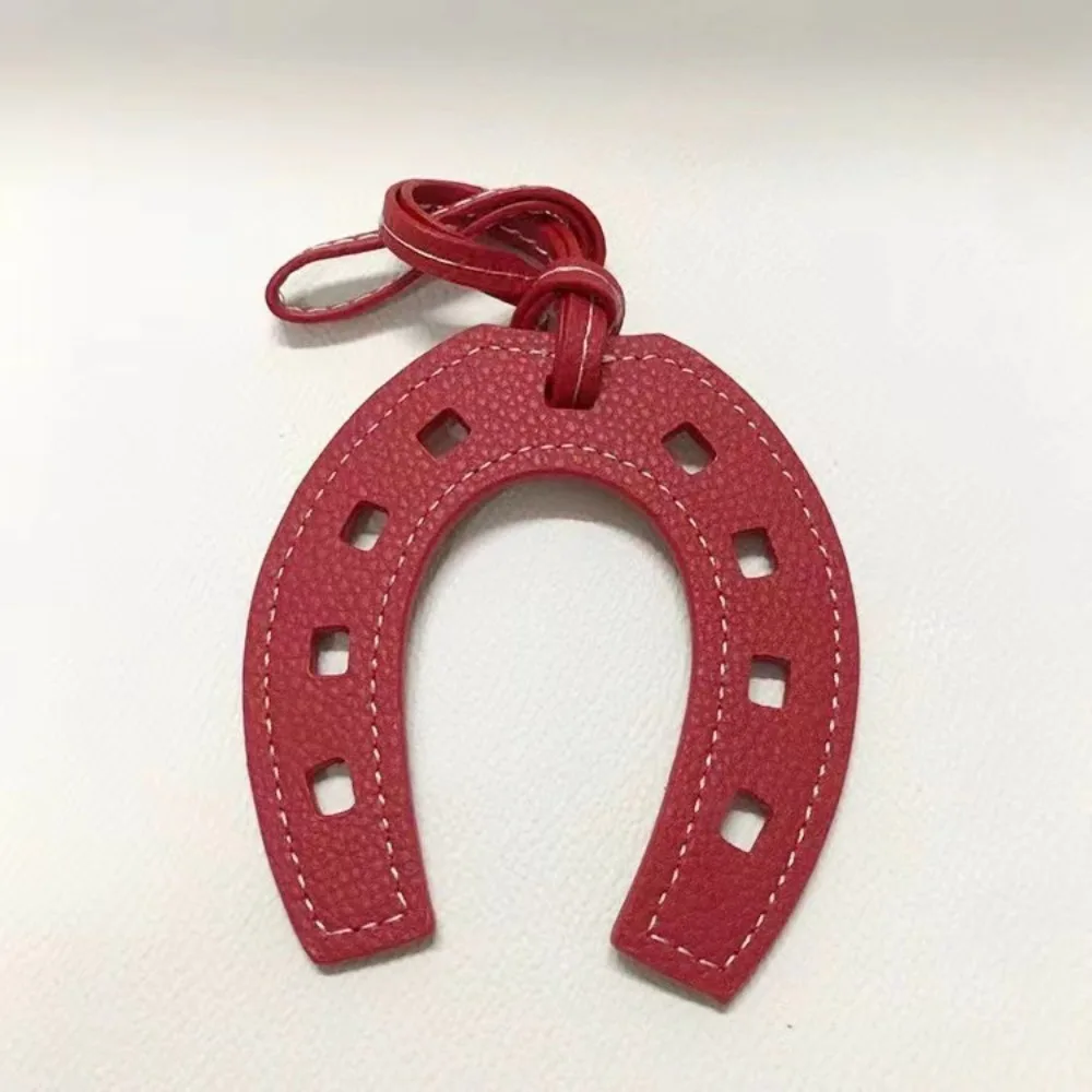 Fashion PU Leather Simple Horseshoe Pendant Simple Horse Hoof Key Chain Pendant Casual Purse Accessories Women