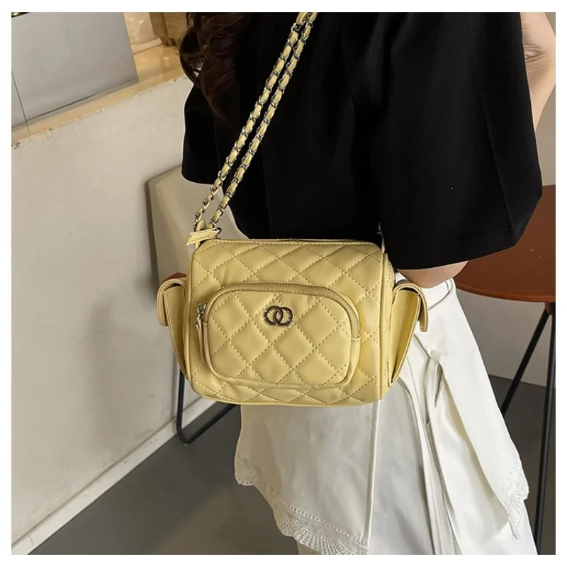 

2025 Autumn Winter Quilted Camera Bag for Women, Vintage Style Chain Strap Crossbody Purse, Elegant Shoulder Bag
