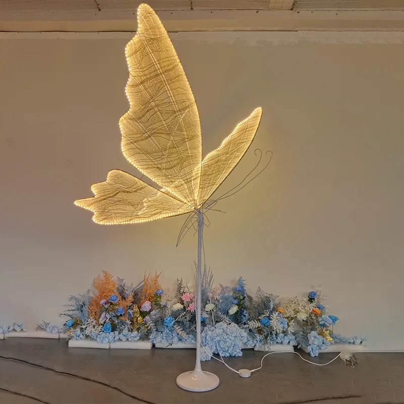 Stage luminous butterfly street guide lamp wedding props scene arrangement pendant decoration chandelier wedding hall stage orna