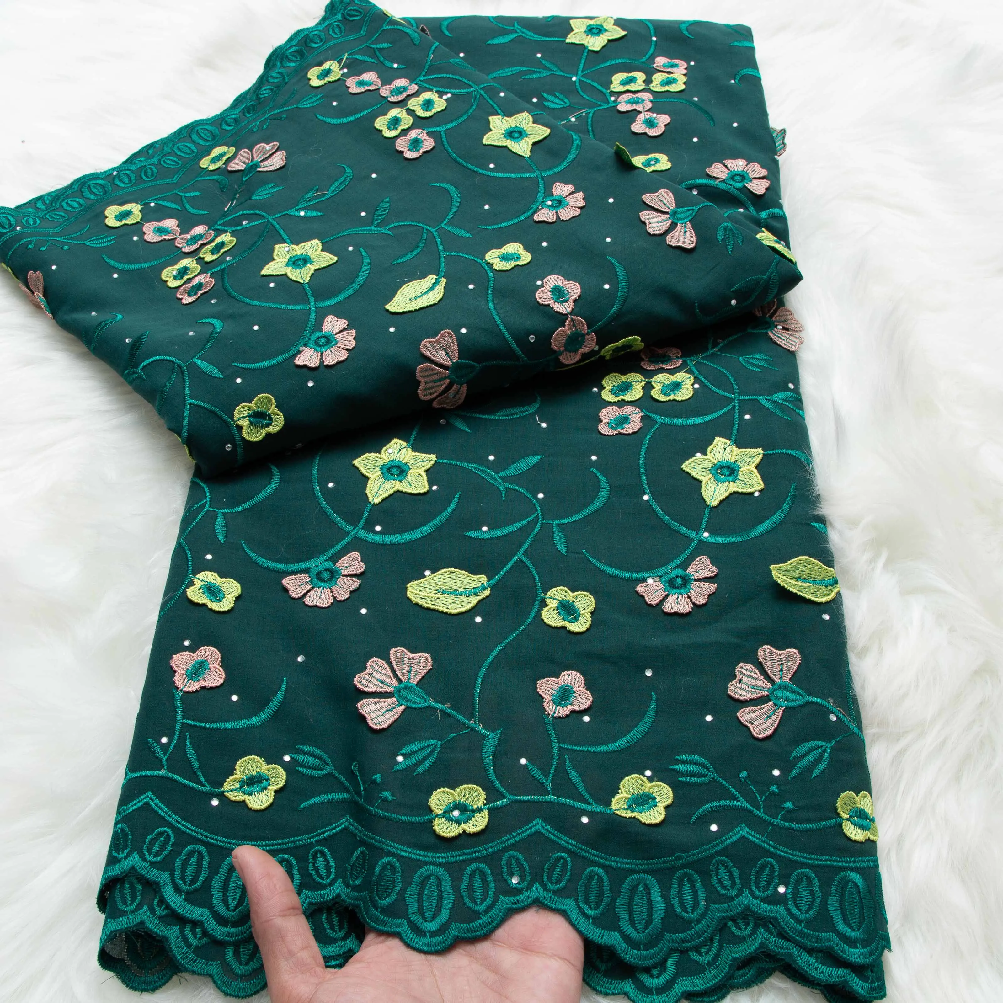 tissu-en-dentelle-de-coton-nigerian-de-haute-qualite-2026-tissu-en-dentelle-suisse-africaine-brode-3d-5-yards-pour-robe-de-soiree-a-faire-soi-meme