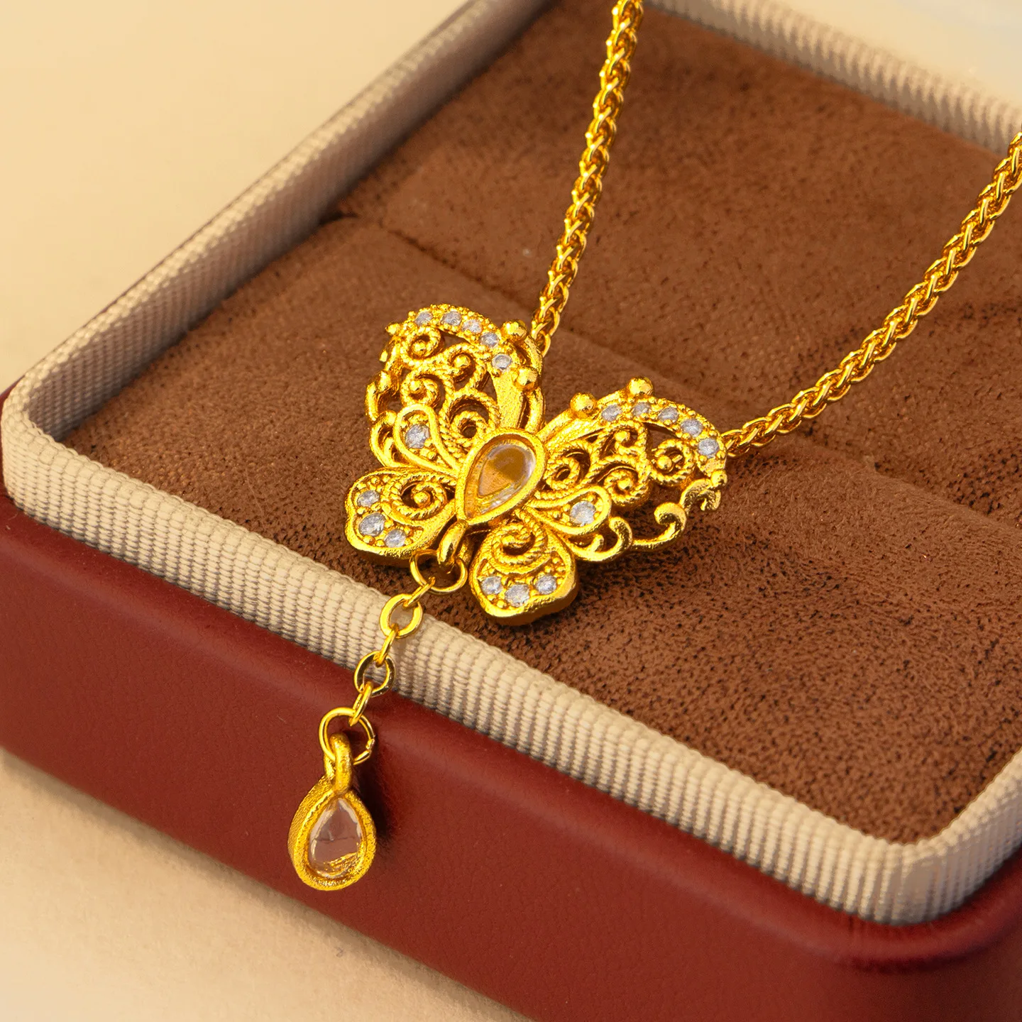 Luxury 24K 9999 Pure Gold real gold Women's Fringed Silk Diamond Butterfly Pendant Necklace