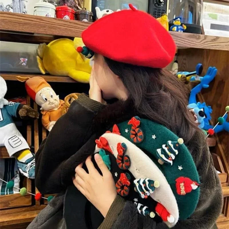 New Christmas Beret Retro Red Hat Female Winter Bow Christmas Tree Beret Warm Student Hat Female Painter Hat