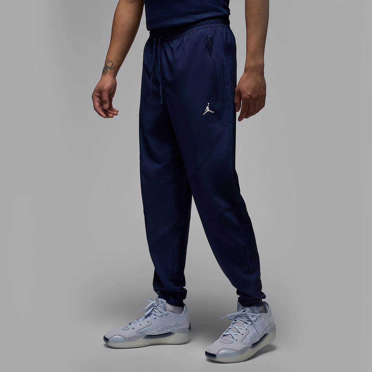 

Nike genuine Jordan Men's Woven Tapered Joggers FN5841-410